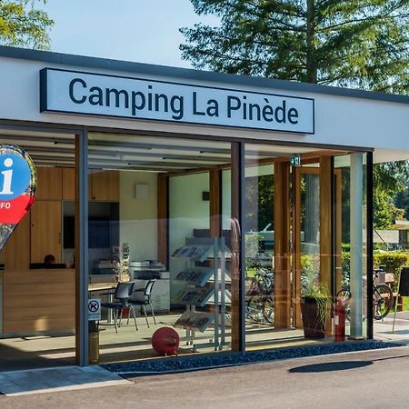 Готель Camping La Pinede Consdorf Екстер'єр фото