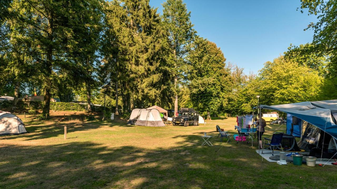 Готель Camping La Pinede Consdorf Екстер'єр фото